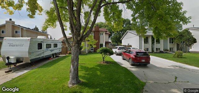 Larawan ng 11 Callum Crescent sa Winnipeg, Manitoba