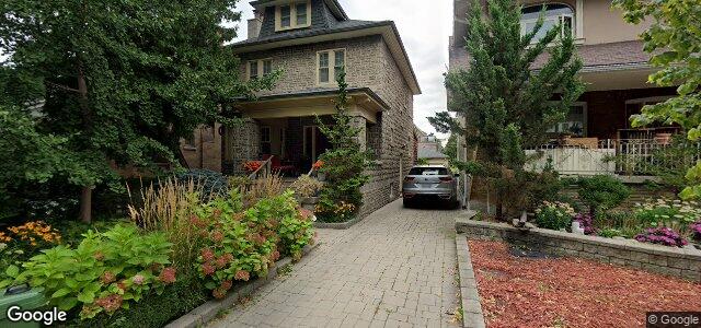 Larawan ng 11 Lauder Avenue sa Winnipeg, Manitoba