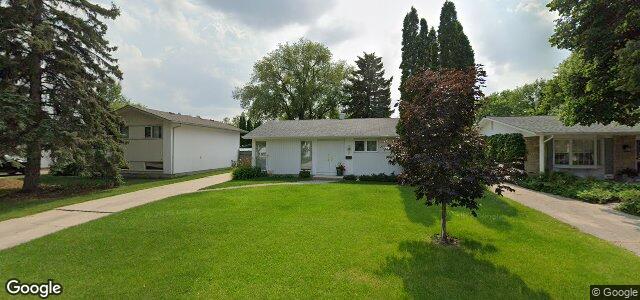 Larawan ng 11 Shelagh Crescent sa Winnipeg, Manitoba