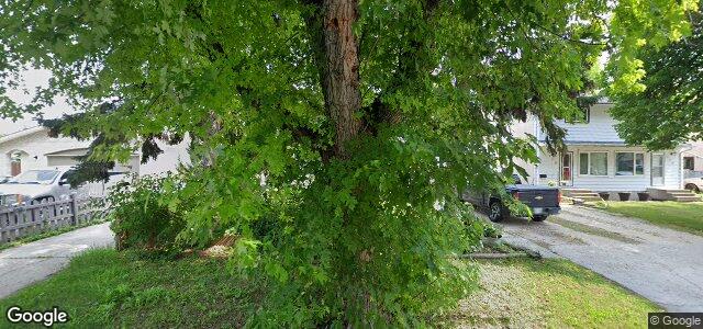 Larawan ng 111 Edelweiss Crescent sa Winnipeg, Manitoba