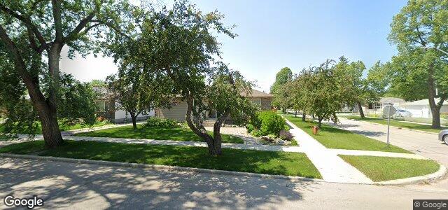 Larawan ng 1118 Rothesay Street sa Winnipeg, Manitoba