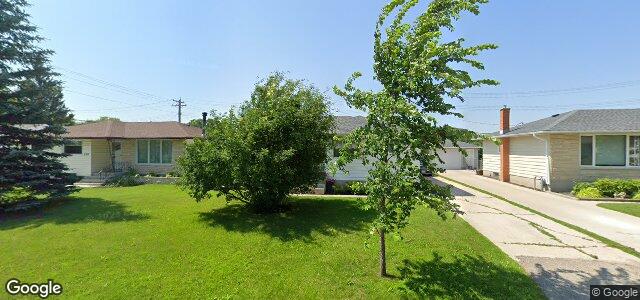 Larawan ng 112 Broad Bay sa Winnipeg, Manitoba