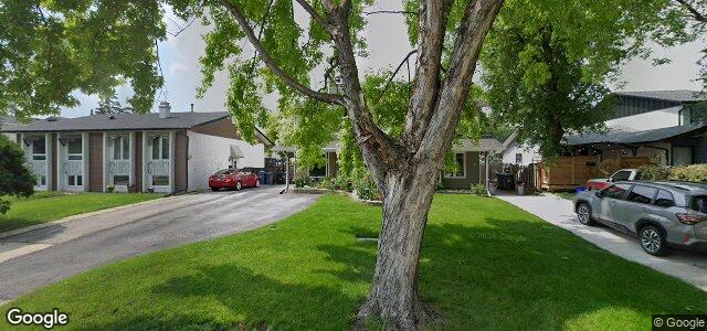 Larawan ng 112 Callum Crescent sa Winnipeg, Manitoba