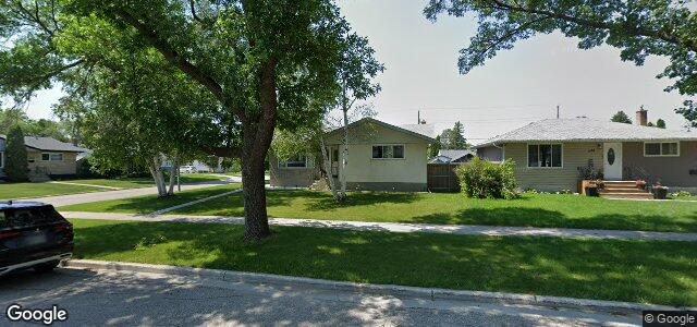 Larawan ng 1122 De Fehr Street sa Winnipeg, Manitoba