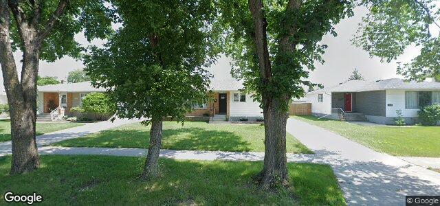 Larawan ng 1123 De Fehr Street sa Winnipeg, Manitoba