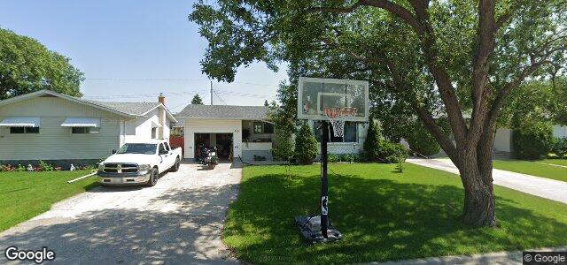 Larawan ng 113 Broad Bay sa Winnipeg, Manitoba