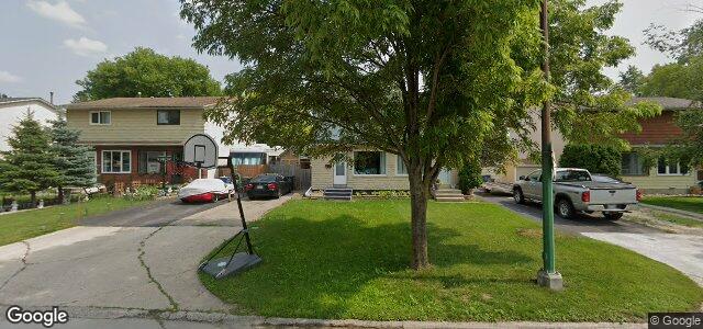 Larawan ng 127 Edelweiss Crescent sa Winnipeg, Manitoba