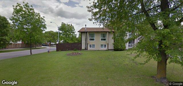 Larawan ng 131 Bret Bay sa Winnipeg, Manitoba