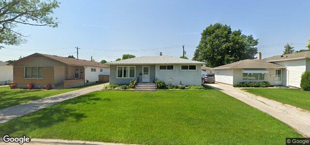 Larawan ng 136 Broad Bay sa Winnipeg, Manitoba