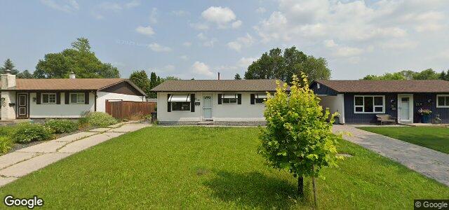 Larawan ng 14 Edelweiss Crescent sa Winnipeg, Manitoba