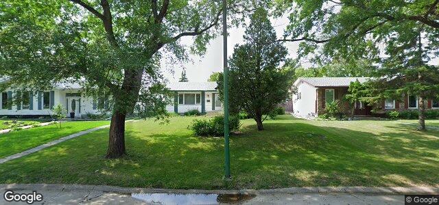 Larawan ng 15 Roselawn Bay sa Winnipeg, Manitoba