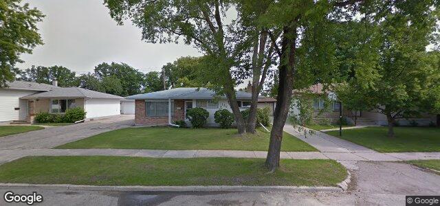 Larawan ng 156 Eade Crescent sa Winnipeg, Manitoba