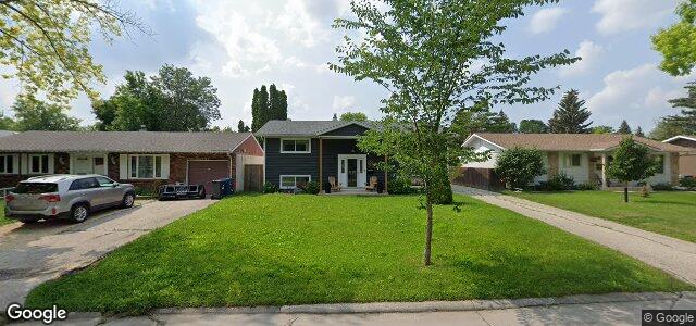 Larawan ng 19 Edelweiss Crescent sa Winnipeg, Manitoba