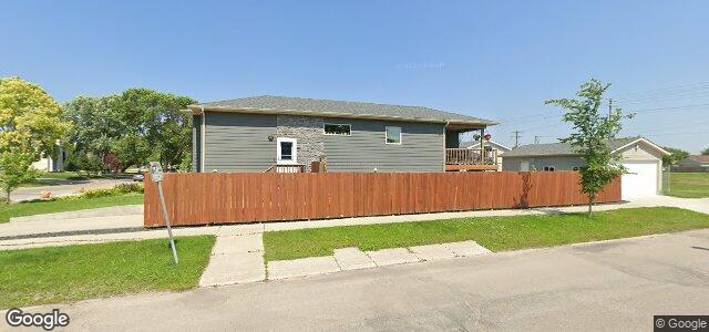 2 Callum Crescent（加拿大曼尼托巴省溫尼伯市）房屋照片