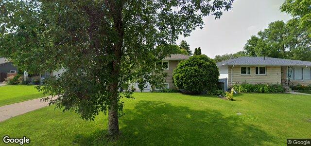 Larawan ng 2 Reinhard Place sa Winnipeg, Manitoba