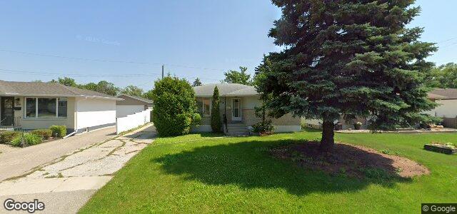 Larawan ng 204 Broad Bay sa Winnipeg, Manitoba