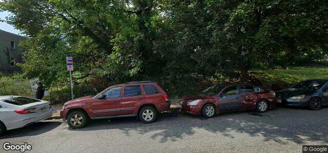 Larawan ng 220 Hawthorne Avenue sa Winnipeg, Manitoba