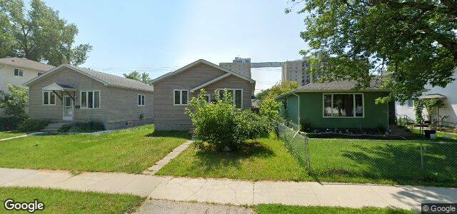 Larawan ng 228 Devon Avenue sa Winnipeg, Manitoba