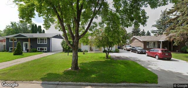 Larawan ng 23 Edelweiss Crescent sa Winnipeg, Manitoba