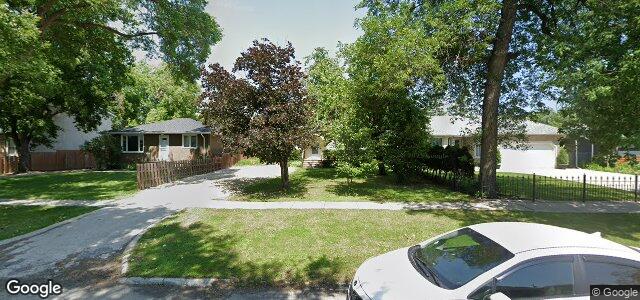 Larawan ng 233 Kingsford Avenue sa Winnipeg, Manitoba