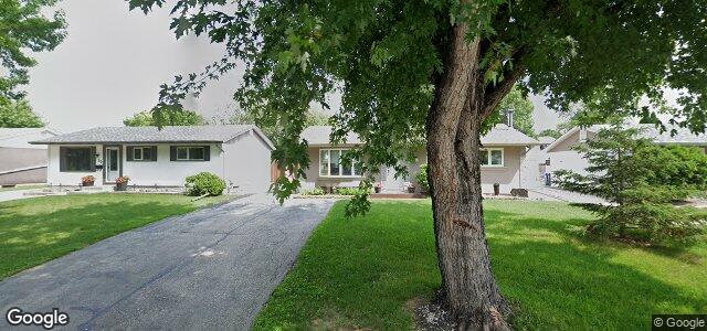 Larawan ng 26 Edelweiss Crescent sa Winnipeg, Manitoba