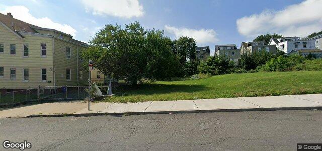 Larawan ng 270 Hawthorne Avenue sa Winnipeg, Manitoba