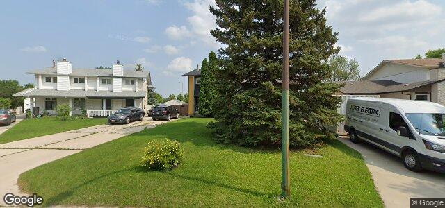 Larawan ng 28 Callum Crescent sa Winnipeg, Manitoba