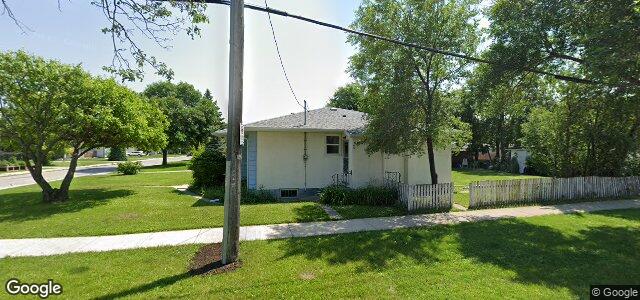 Larawan ng 300 Dunbeath Avenue sa Winnipeg, Manitoba