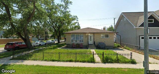 Larawan ng 300 Mckay Avenue sa Winnipeg, Manitoba