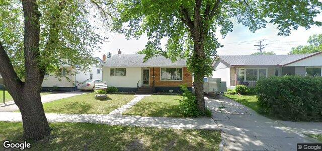 Larawan ng 300 Sutton Avenue sa Winnipeg, Manitoba
