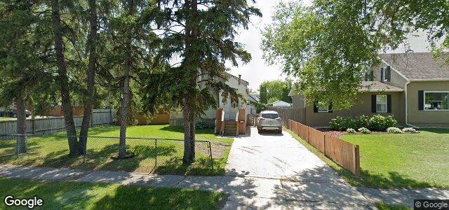 Larawan ng 302 Kingsford Avenue sa Winnipeg, Manitoba