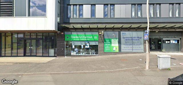 Larawan ng 303 Springfield Road sa Winnipeg, Manitoba