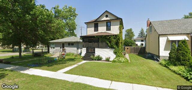 Larawan ng 305 Leighton Avenue sa Winnipeg, Manitoba