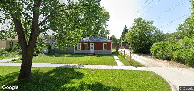 Larawan ng 320 Devon Avenue sa Winnipeg, Manitoba