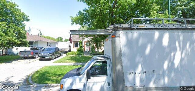 Larawan ng 323 Cheriton Avenue sa Winnipeg, Manitoba