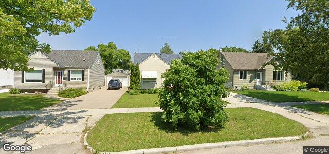 Larawan ng 325 Devon Avenue sa Winnipeg, Manitoba