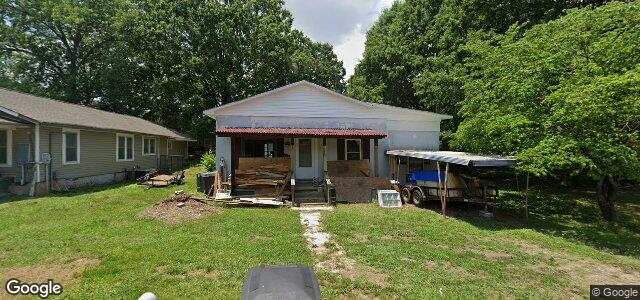 Larawan ng 325 Oakland Avenue sa Winnipeg, Manitoba