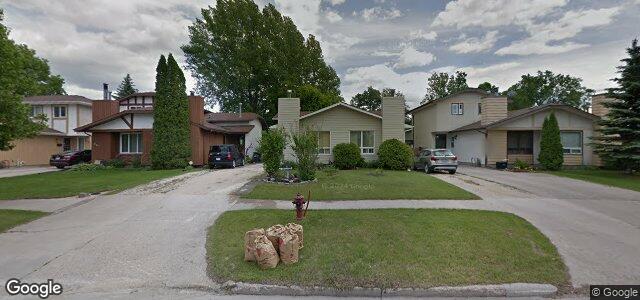 Photo of 327 Edelweiss Crescent in Winnipeg, Manitoba