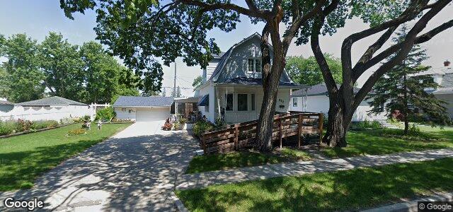 Larawan ng 327 Leighton Avenue sa Winnipeg, Manitoba