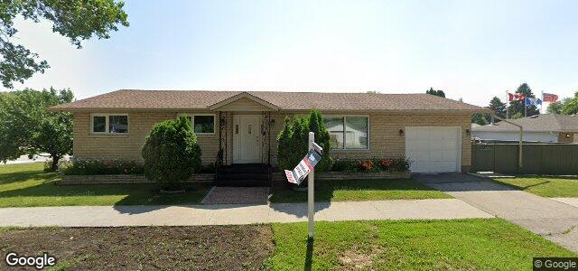 Larawan ng 330 Donwood Drive sa Winnipeg, Manitoba