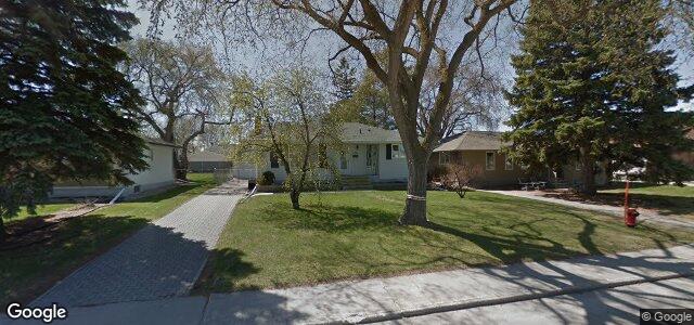 Larawan ng 330 Fearn Avenue sa Winnipeg, Manitoba