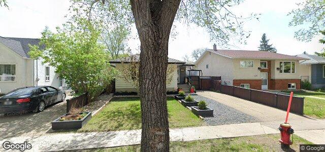 Larawan ng 330 Kingsford Avenue sa Winnipeg, Manitoba