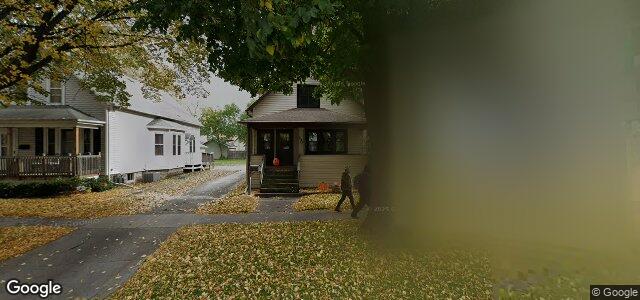 Larawan ng 332 Oakland Avenue sa Winnipeg, Manitoba