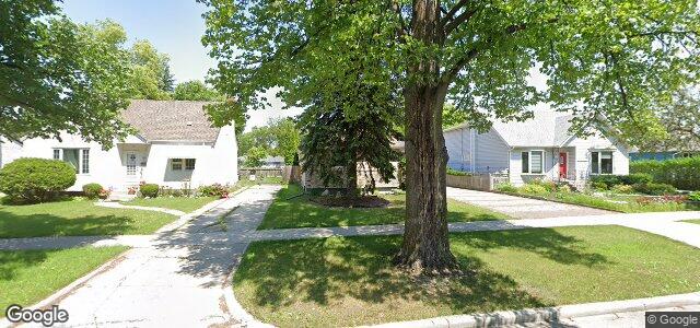 Larawan ng 333 Devon Avenue sa Winnipeg, Manitoba