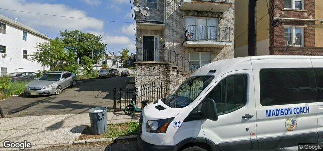 Larawan ng 333 Hawthorne Avenue sa Winnipeg, Manitoba