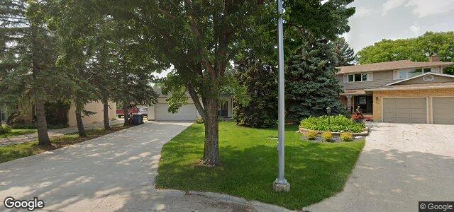 Larawan ng 35 Edelweiss Crescent sa Winnipeg, Manitoba