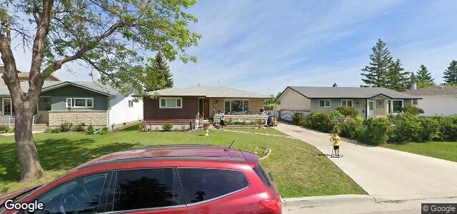 Larawan ng 35 Pinecrest Bay sa Winnipeg, Manitoba