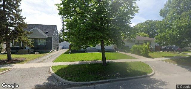 Larawan ng 352 Mcleod Avenue sa Winnipeg, Manitoba