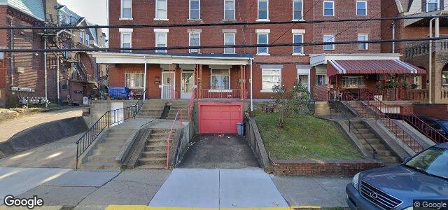 Photo of 352 Oakland Avenue in Winnipeg, Manitoba