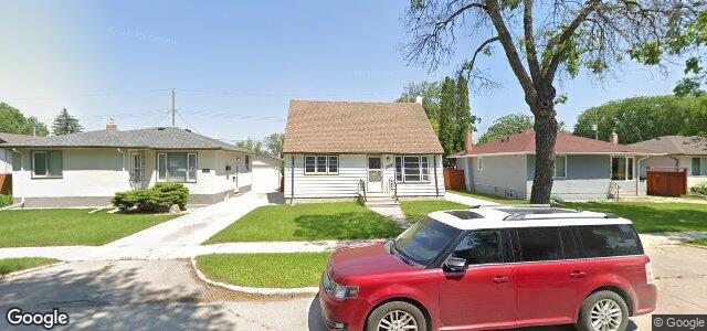 Photo of 359 Leighton Avenue in Winnipeg, Manitoba